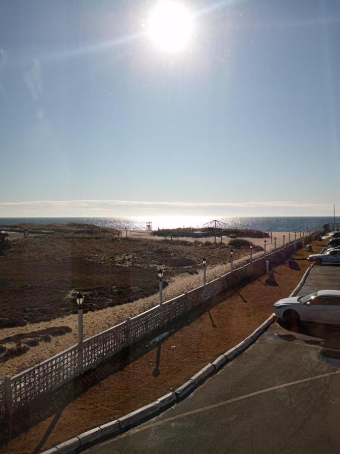 Ocean Club On Smuggler'S Beach Hotel South Yarmouth Exterior photo