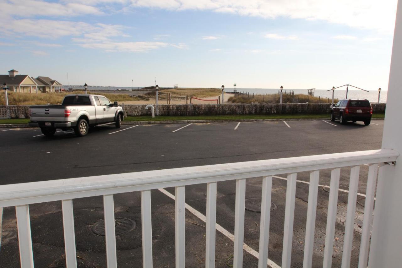 Ocean Club On Smuggler'S Beach Hotel South Yarmouth Exterior photo