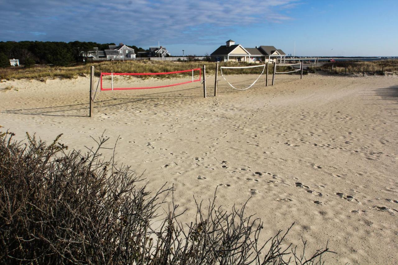 Ocean Club On Smuggler'S Beach Hotel South Yarmouth Exterior photo