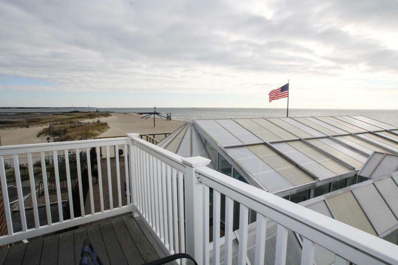 Ocean Club On Smuggler'S Beach Hotel South Yarmouth Exterior photo